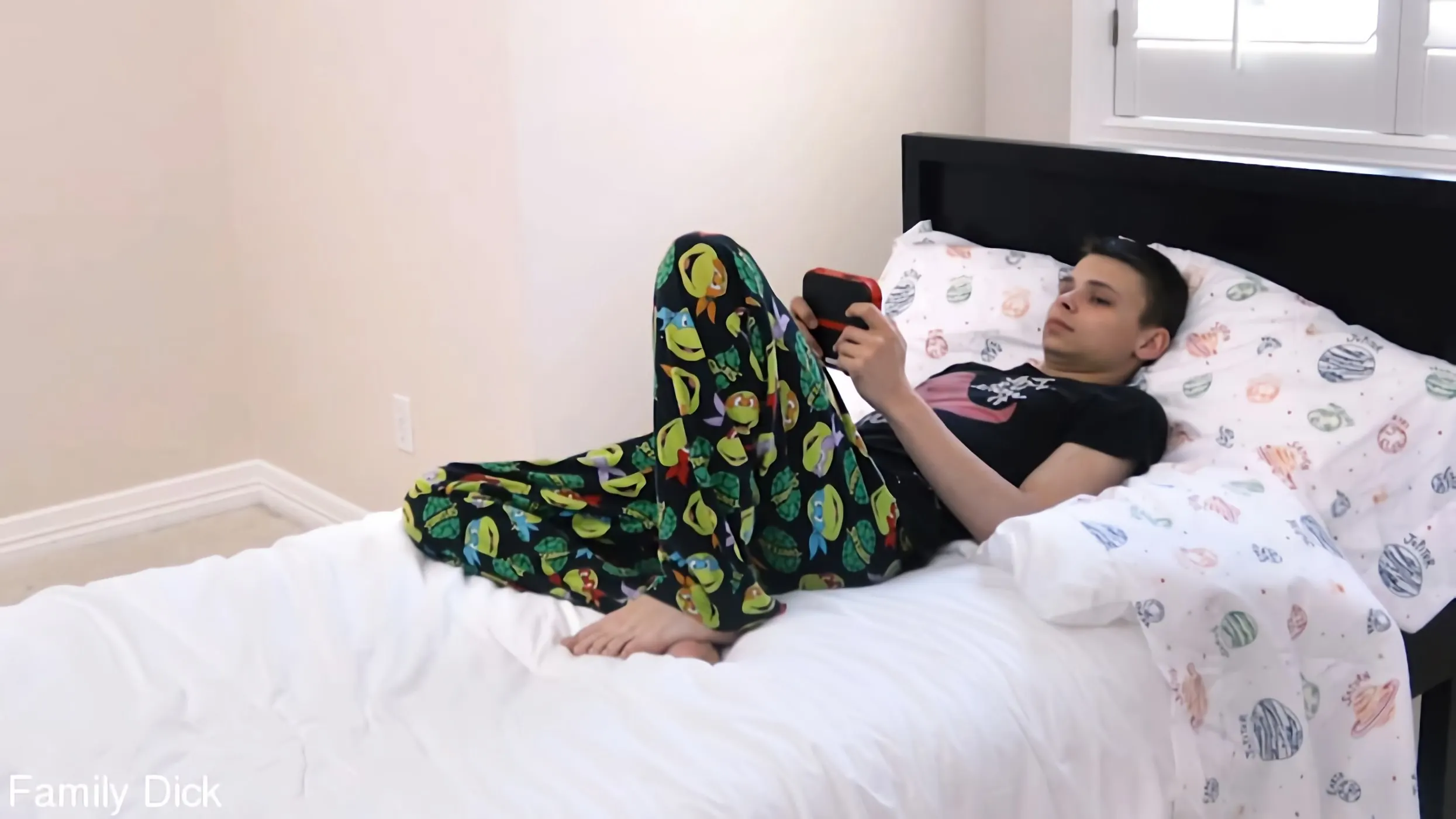 Kink Partners Gay 'Big Boy Underwear - RAW' starring Alex Killian (Photo 1)