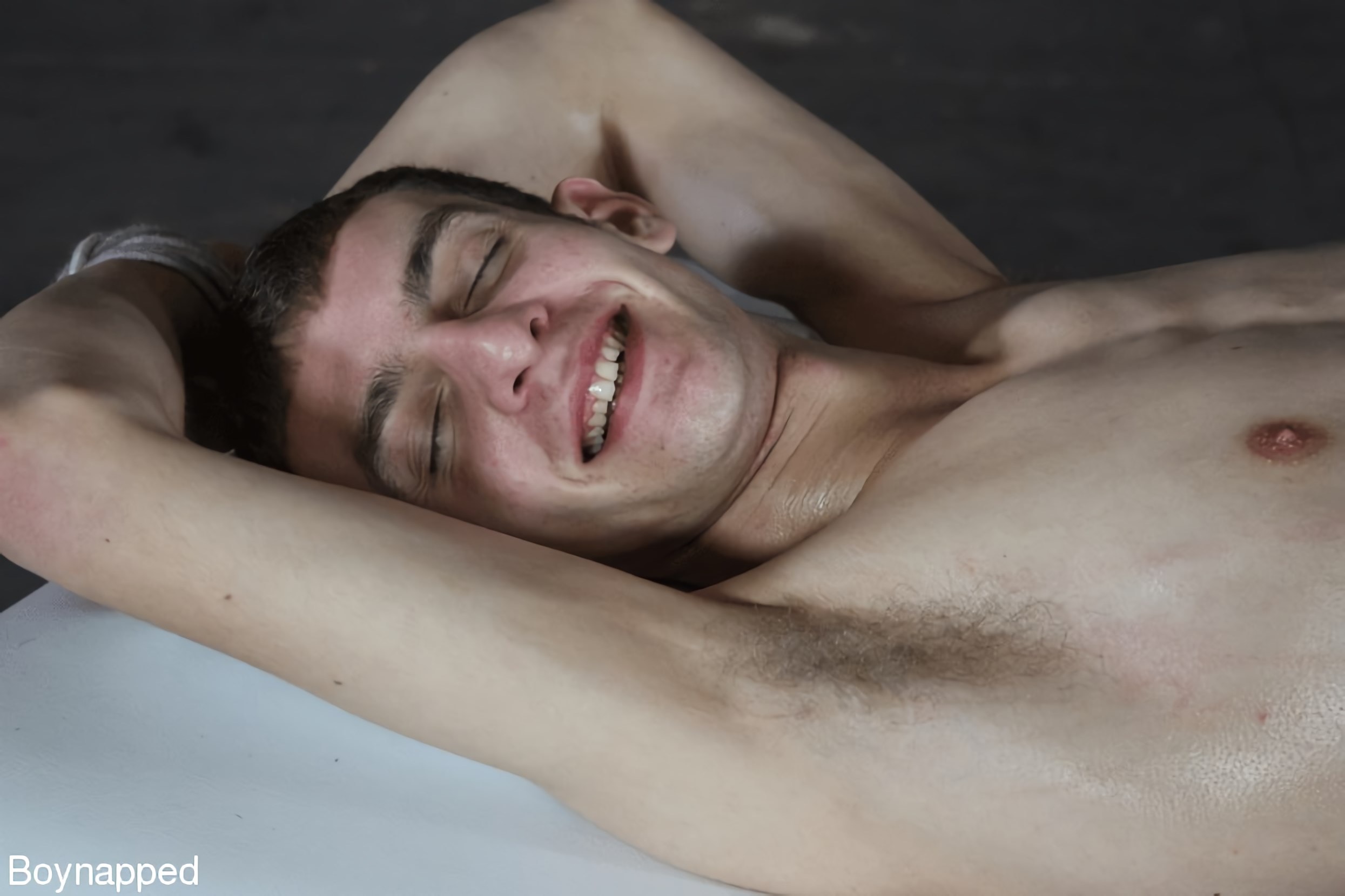Kink Partners Gay 'Brez is naked and vulnerable, just like Sebastian likes them!' starring Brez Wild (Photo 18)