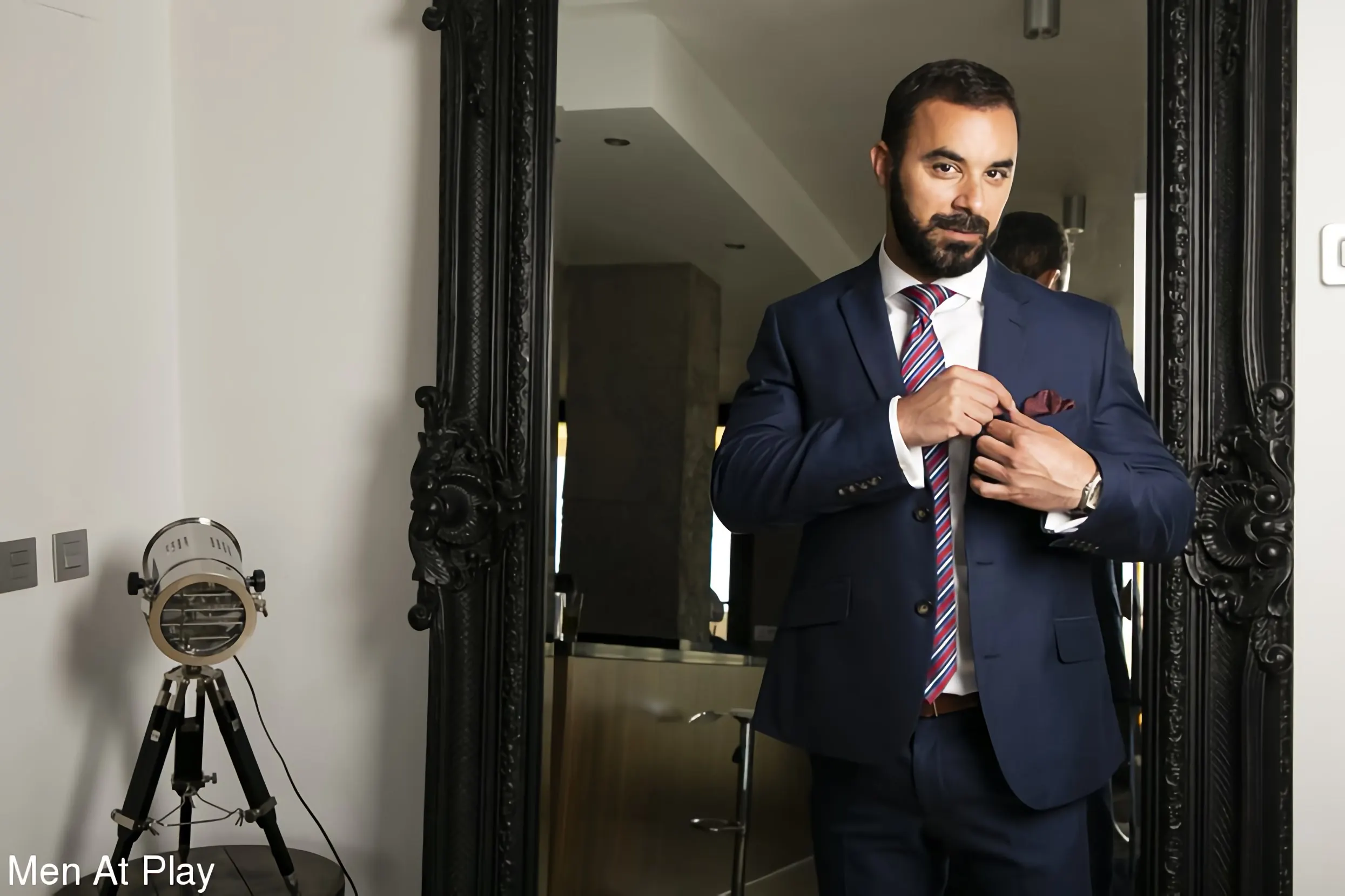 Kink Partners Gay 'BLINDFOLD SURPRISE' starring Dani Robles (Photo 1)