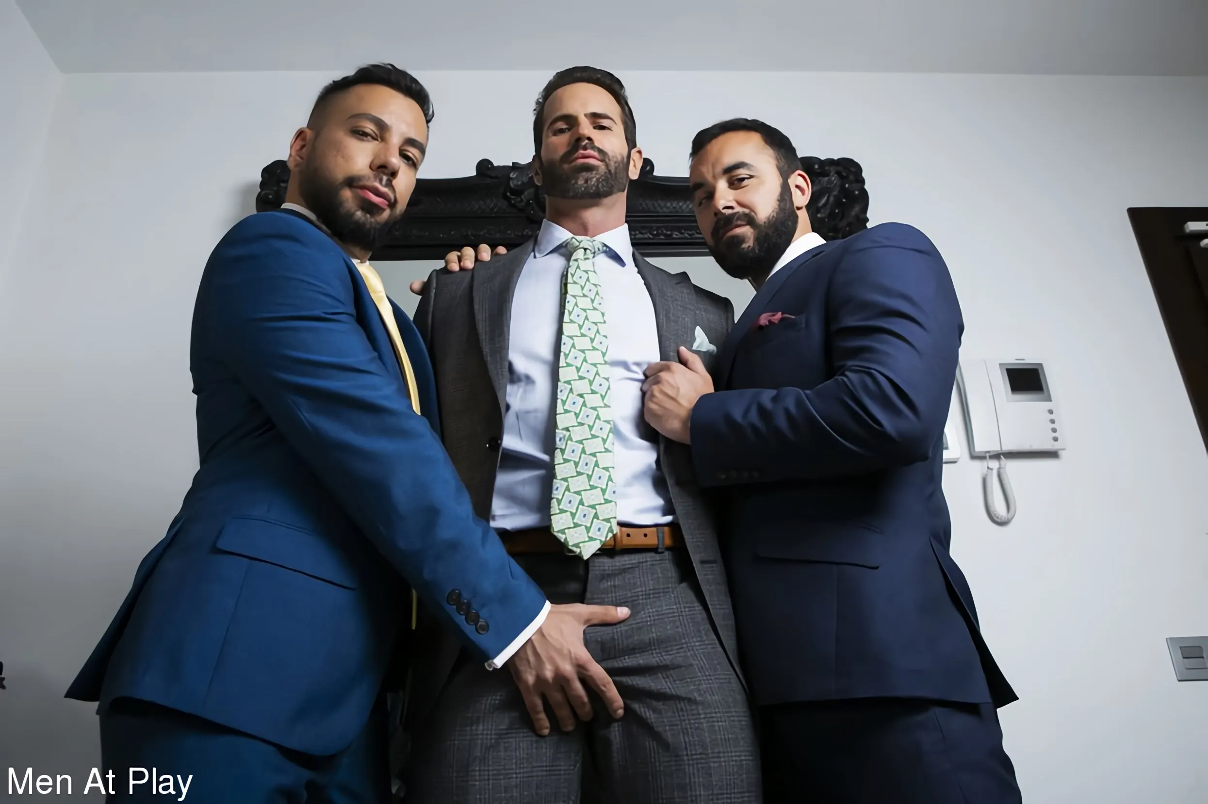 Kink Partners Gay 'BLINDFOLD SURPRISE' starring Dani Robles (Photo 2)