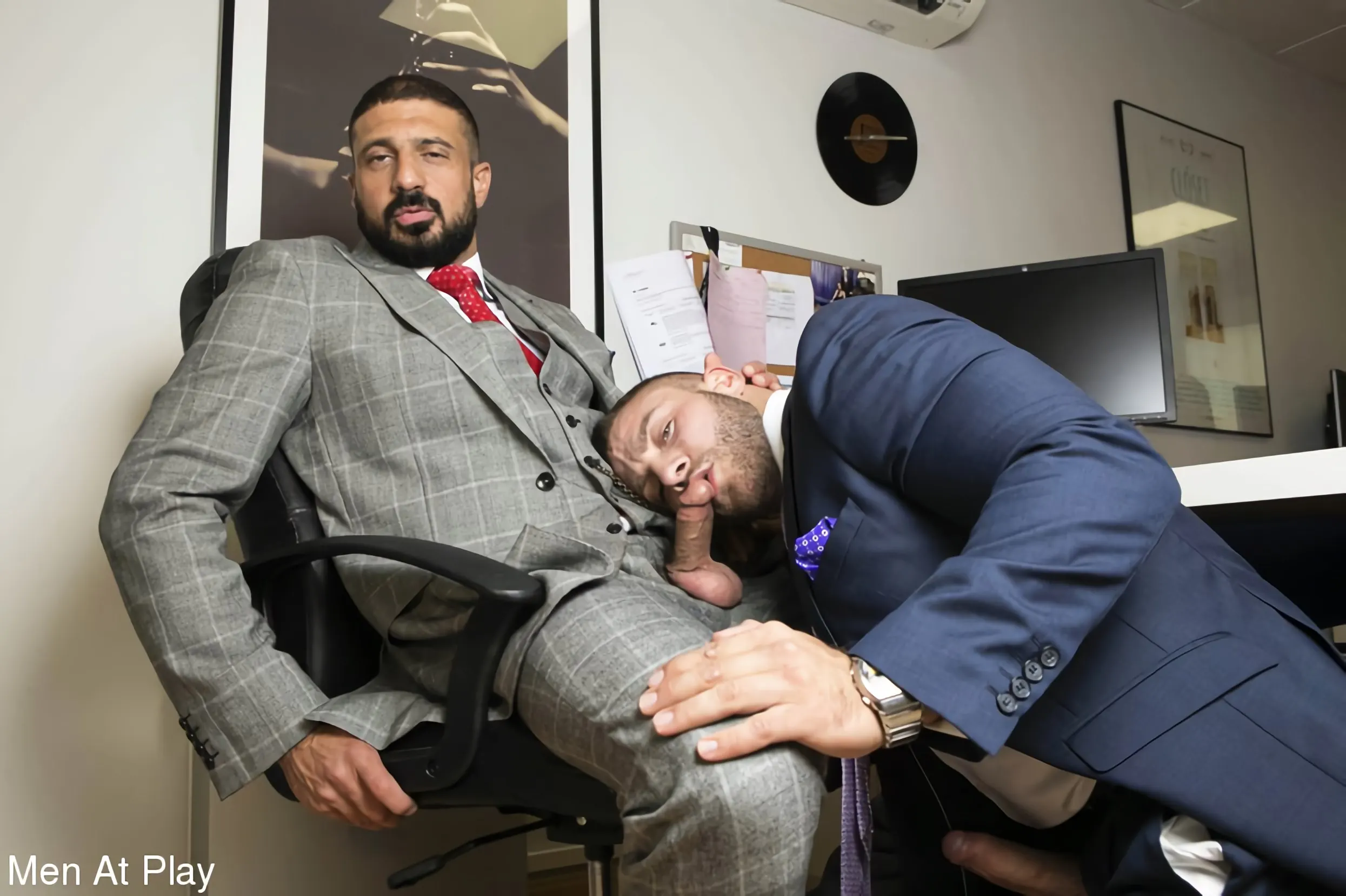 Kink Partners Gay 'CAUGHT SNOOPING' starring Diego Reyes (Photo 6)