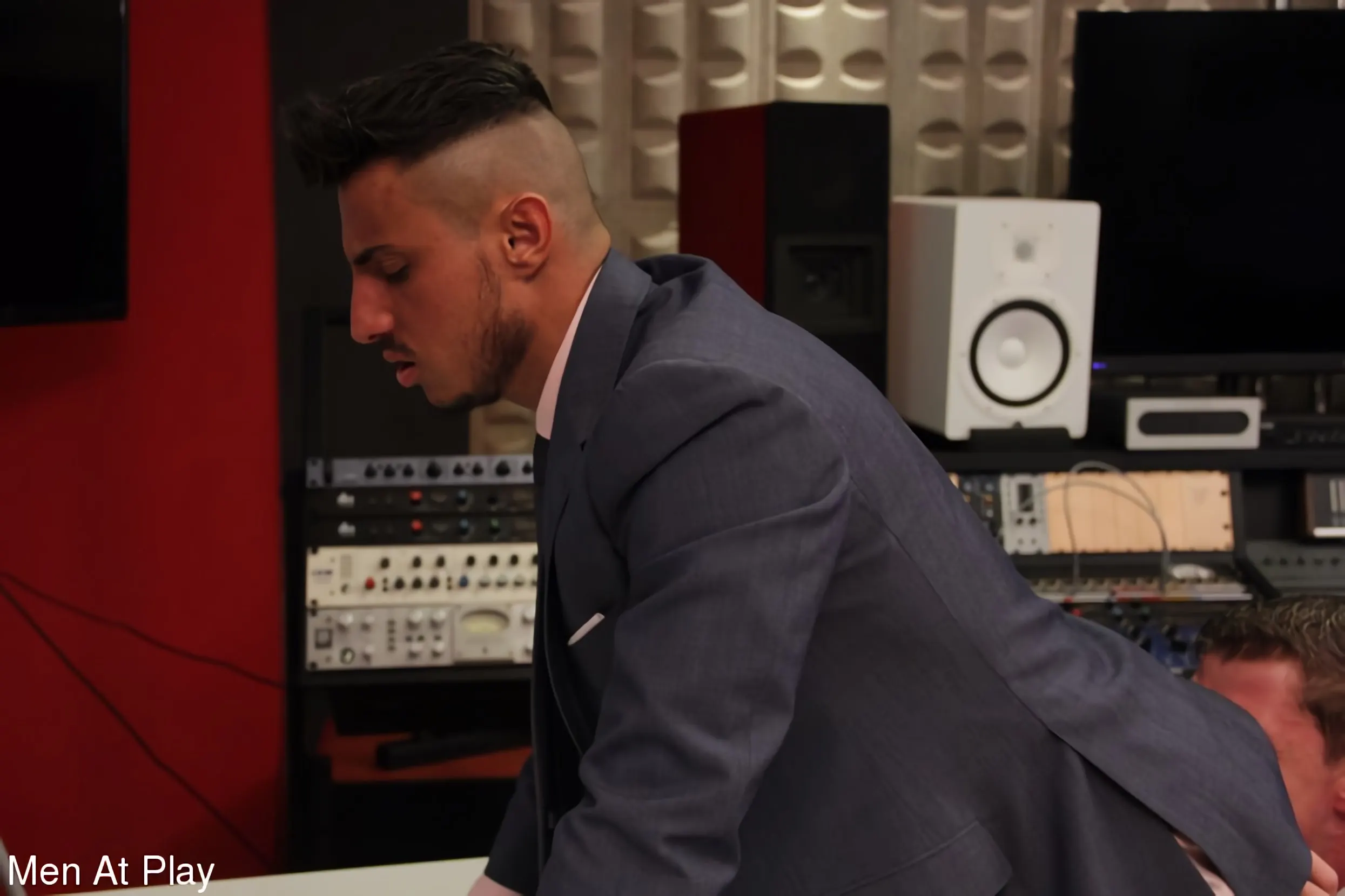 Kink Partners Gay 'XLINGO' starring Geordie Jackson (Photo 5)