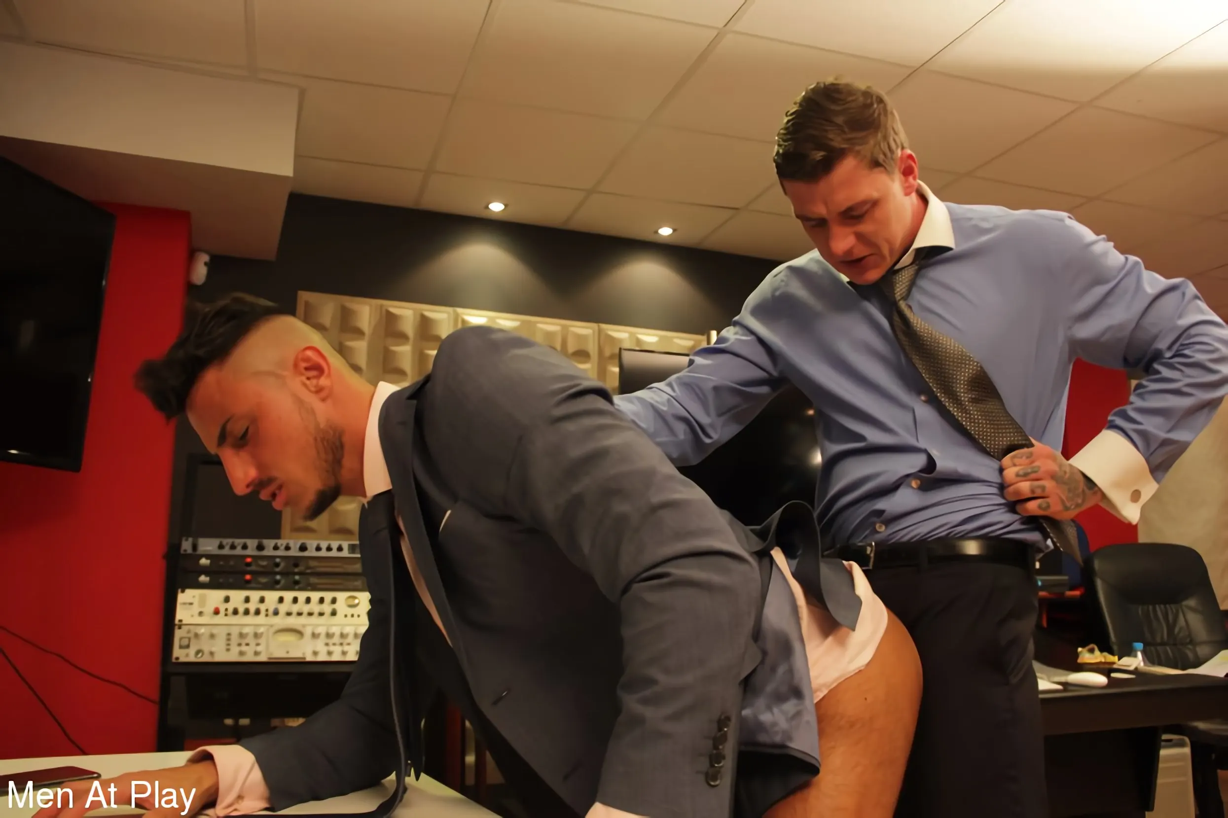 Kink Partners Gay 'XLINGO' starring Geordie Jackson (Photo 7)