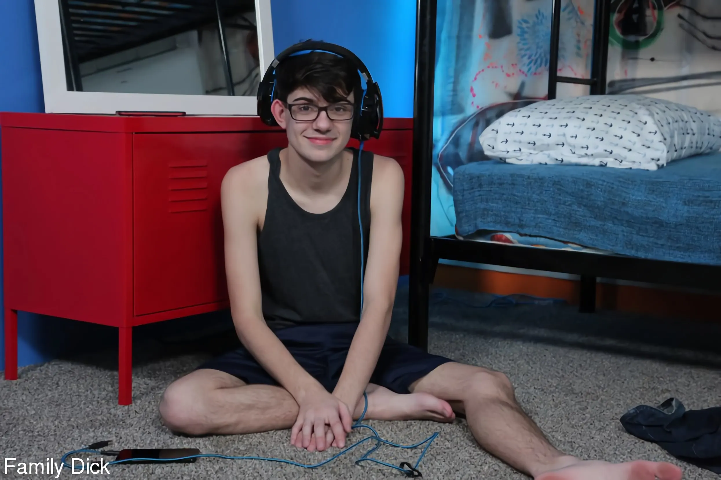 Kink Partners Gay 'Our Stepuncle Plays Favorites - RAW' starring Gregisthewerd (Photo 2)