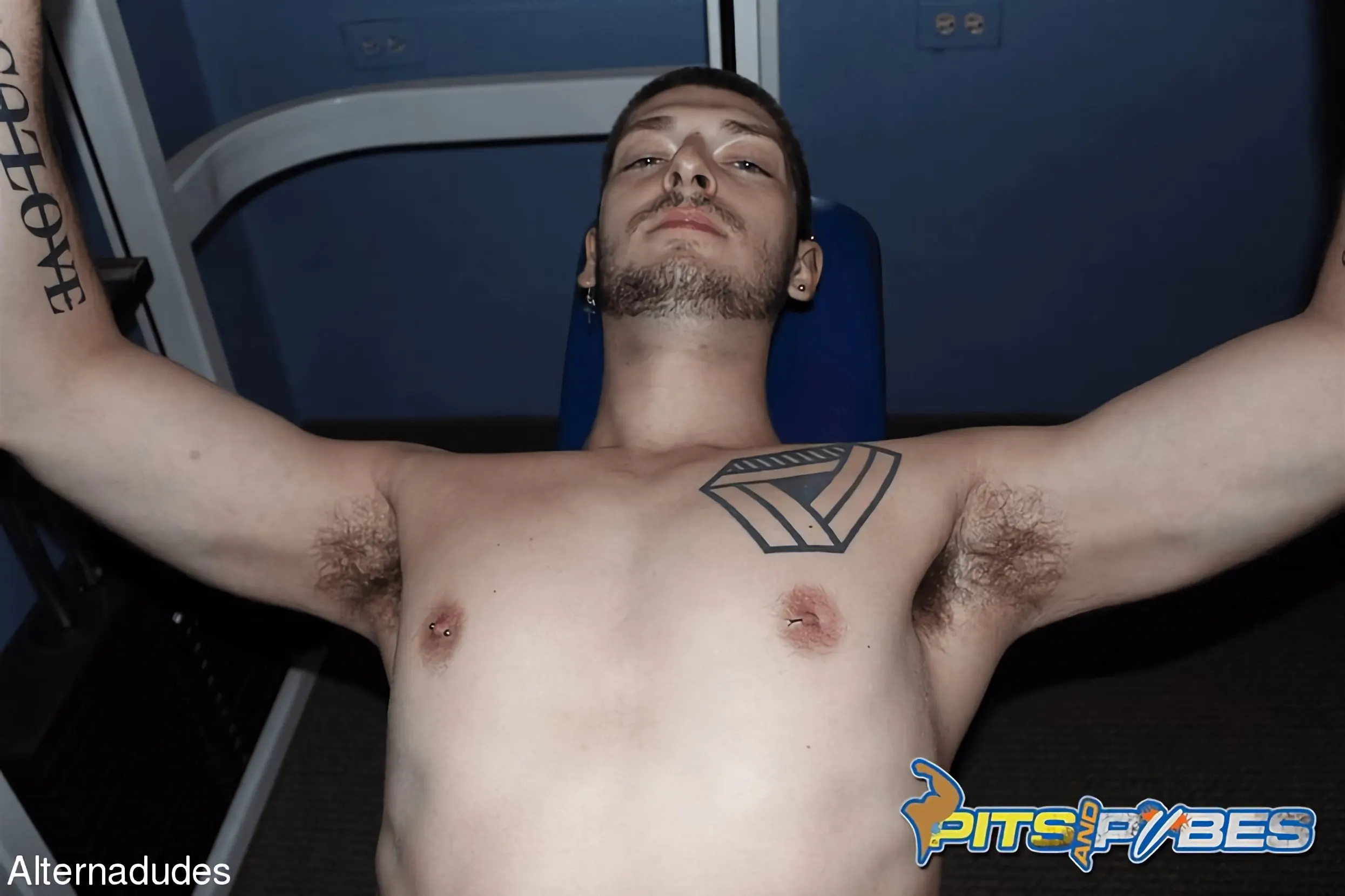 Kink Partners Gay 'Gym Pit 3-Way' starring Myott Hunter (Photo 5)