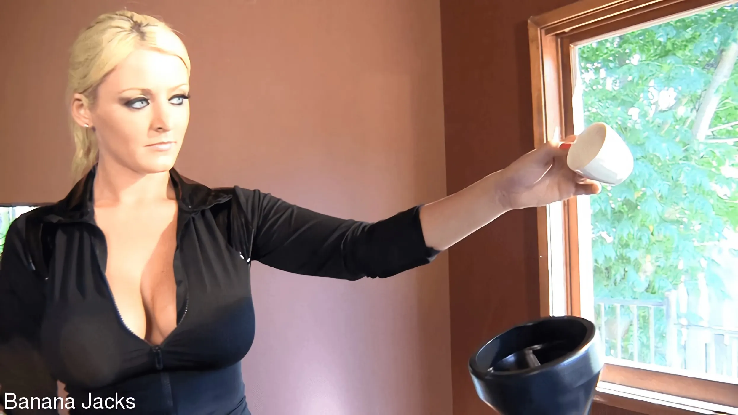 Kink Partners Gay 'MILKING MACHINE MONDAY' starring Sophie Dee (Photo 3)